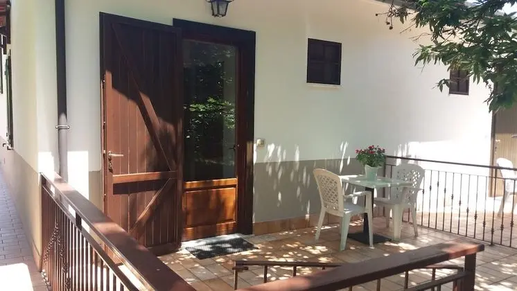 Classic Üç Kişilik Oda