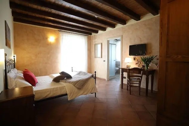 Classic Tek Büyük Yataklı Oda, 1 Büyük (Queen) Boy Yatak