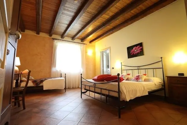 Classic Üç Kişilik Oda