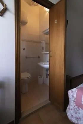 Economy Tek Büyük Yataklı Oda