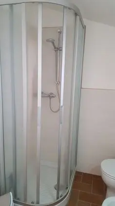 Traditional Tek Büyük Yataklı Oda, 1 Yatak Odası, Mutfak, Ek Bina