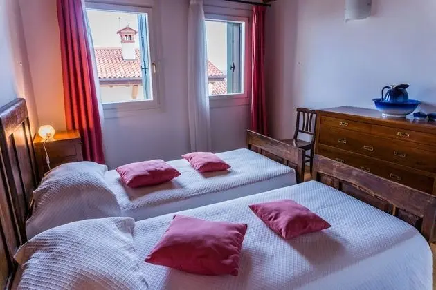 Deluxe Tek Büyük veya İki Ayrı Yataklı Oda