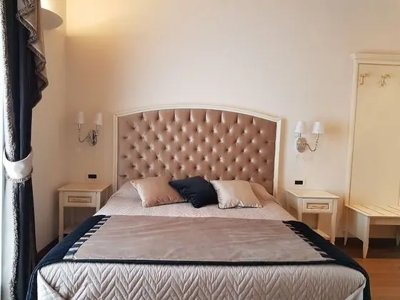 Comfort Tek Büyük Yataklı Oda, Balkon, Üzüm Asması Manzaralı
