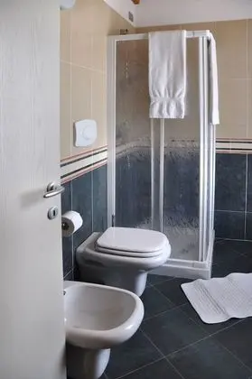 Üç Kişilik Oda (Matrimonial Bed plus Extra Bed)