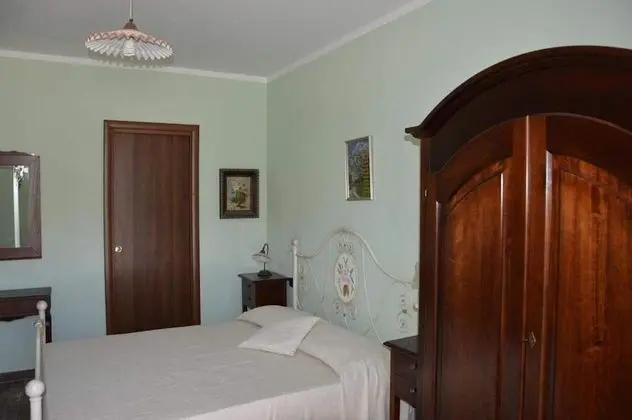 Standard Tek Büyük veya İki Ayrı Yataklı Oda, Bahçe Manzaralı