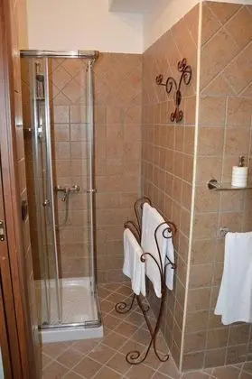 Standard Tek Büyük veya İki Ayrı Yataklı Oda, Bahçe Manzaralı