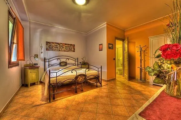 Tek Büyük veya İki Ayrı Yataklı Oda, Göl Manzaralı