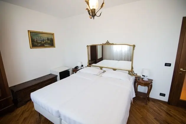 Standard Tek Büyük veya İki Ayrı Yataklı Oda