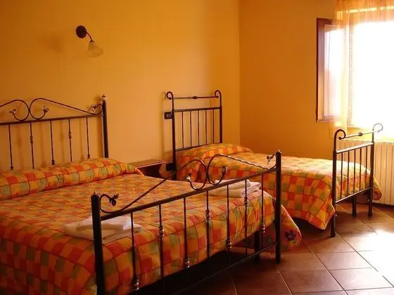 Üç Kişilik Oda, Veranda, Ek Bina