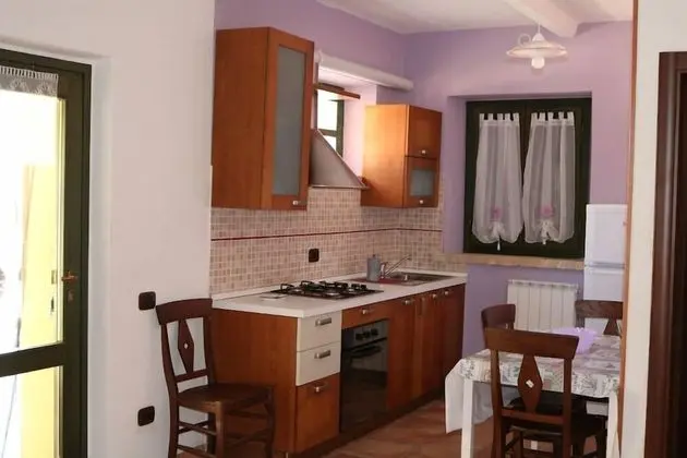 Stüdyo, Havuz Manzaralı