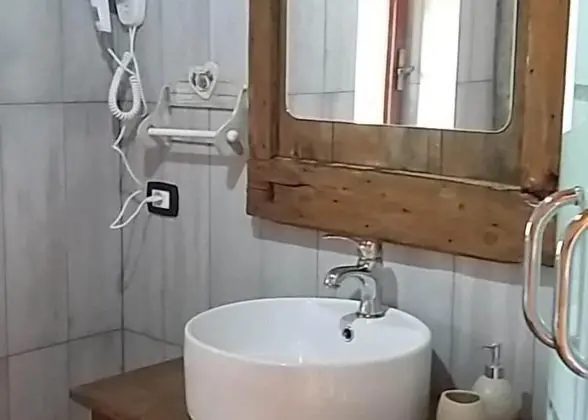 Dört Kişilik Oda, Banyolu/Duşlu (Bassotto Tedesco)