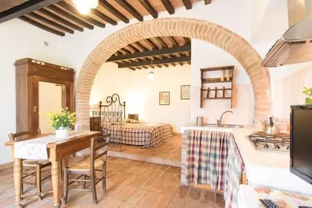 Stüdyo, Bahçe Manzaralı