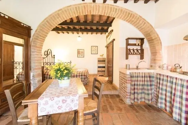 Stüdyo, Bahçe Manzaralı