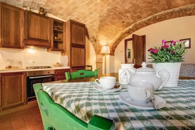 Basic Apart Daire, 1 Yatak Odası, Sigara İçilmez, Tepe Manzaralı (Ortensia)