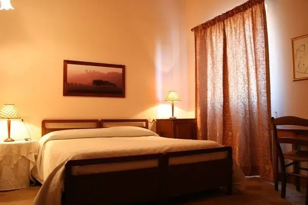 Oda, 1 Büyük (Queen) Boy Yatak ve Çekyat, Banyolu/Duşlu, Tepe Manzaralı