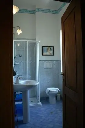 Oda, 1 Büyük (Queen) Boy Yatak ve Çekyat, Banyolu/Duşlu, Tepe Manzaralı