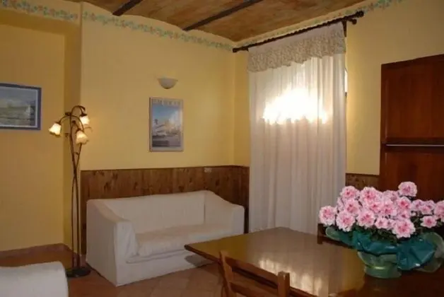 Apart Daire, Bahçe Manzaralı