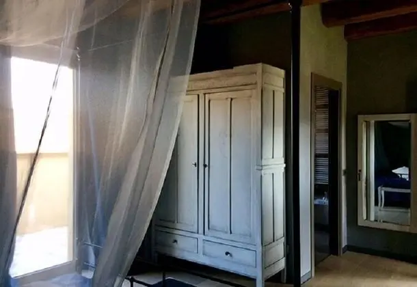 Tek Büyük Yataklı Oda, Bahçe Manzaralı (Romantica)