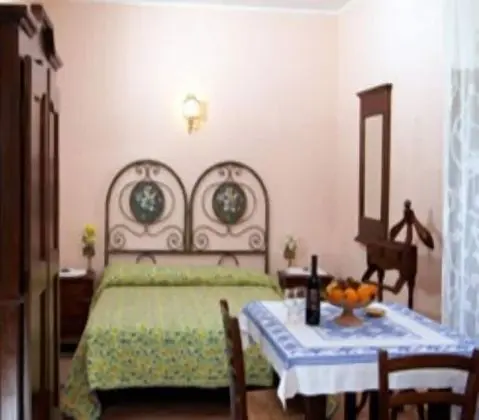 Tek Büyük veya İki Ayrı Yataklı Oda