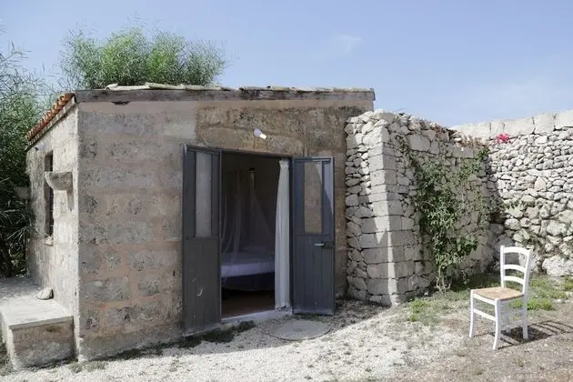 Tek Büyük Yataklı Oda (Contadino - External Shower)
