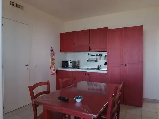 Apart Daire, 2 Yatak Odası, Deniz Manzaralı, Bahçeli