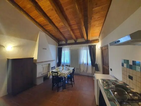 Apart Daire, 2 Yatak Odası, Balkon, Üzüm Asması Manzaralı (Verde Mela)