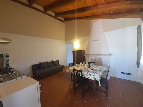 Apart Daire, 2 Yatak Odası, Balkon, Üzüm Asması Manzaralı (Verde Mela)