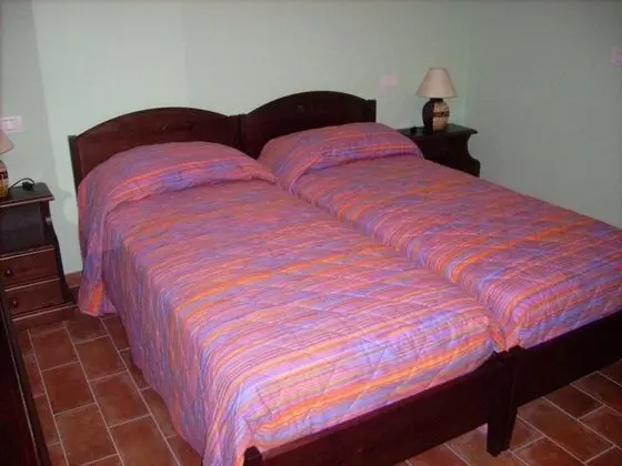 Tek Büyük veya İki Ayrı Yataklı Oda