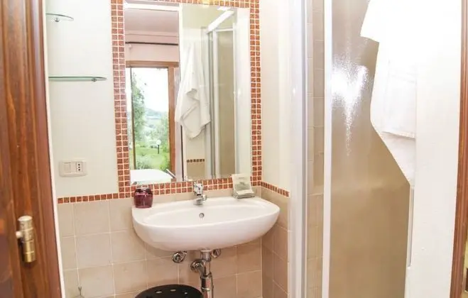 Standard Tek Büyük Yataklı Oda, Bahçe Manzaralı