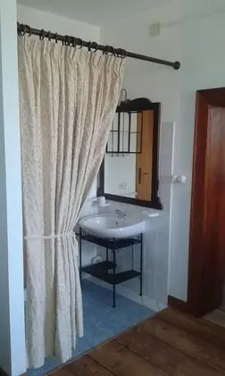 Üç Kişilik Oda, Veranda, Bahçe Manzaralı