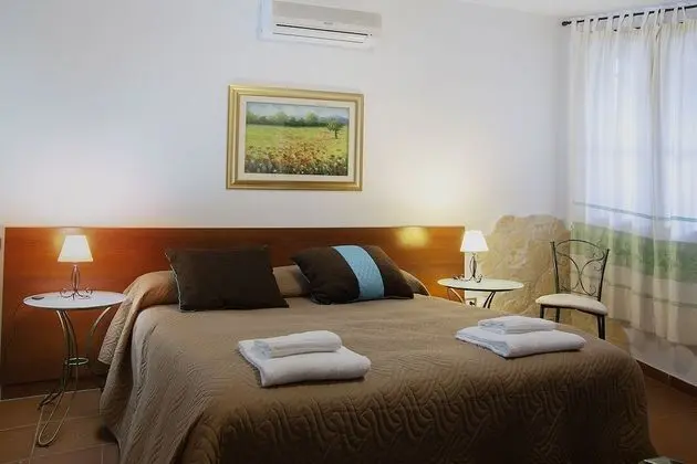 Tek Büyük Yataklı Oda, Veranda