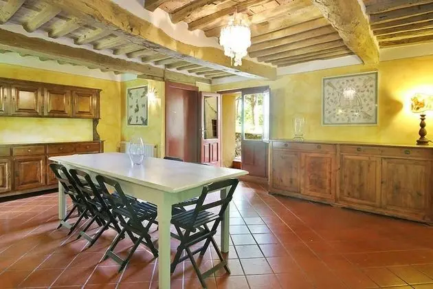 Apart Daire, 5 Yatak Odası