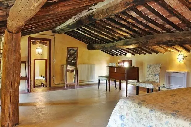 Apart Daire, 5 Yatak Odası