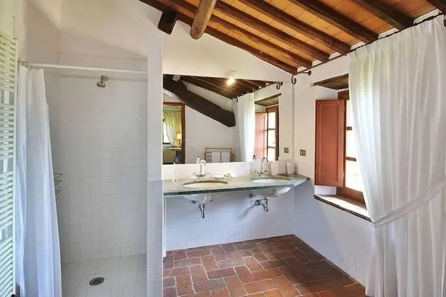 Apart Daire, 5 Yatak Odası