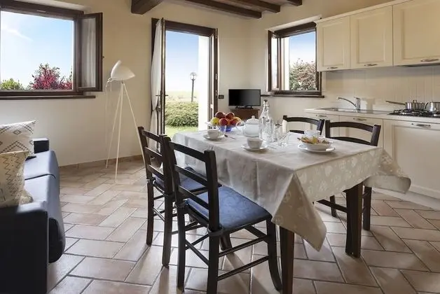 Apart Daire, 1 Yatak Odası, Bahçeli