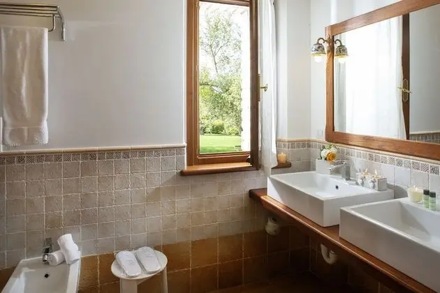 Junior Süit (Rugiada)