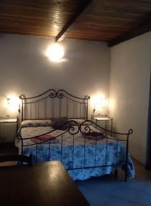 Basic Tek Büyük Yataklı Oda