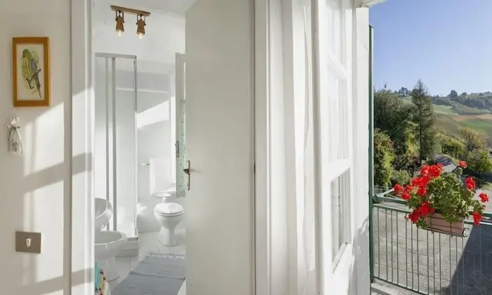 Tek Büyük Yataklı Oda, Tepe Manzaralı