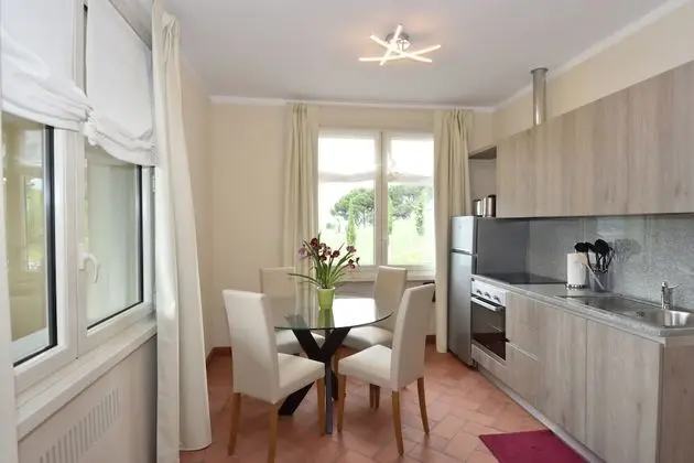 Panoramic Tek Büyük veya İki Ayrı Yataklı Oda, Göl Manzaralı (Suite con veranda vista lago Orchidea)