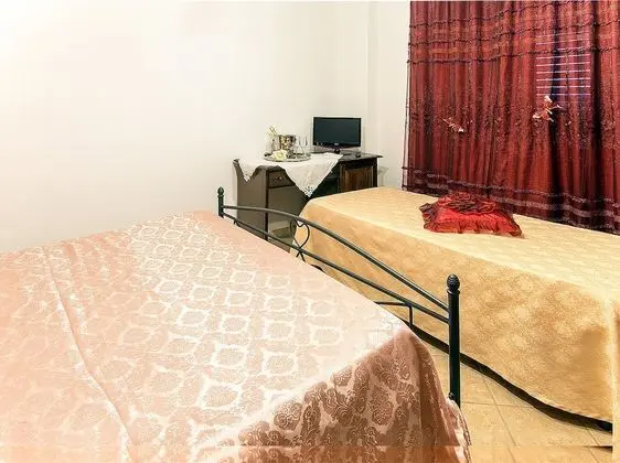 Standard Üç Kişilik Oda, Tepe Manzaralı