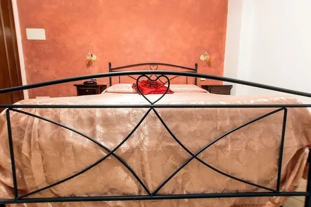 Standard Üç Kişilik Oda, Tepe Manzaralı