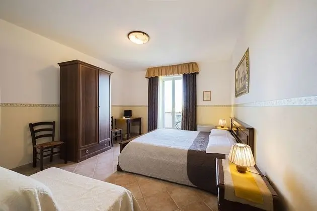 Tek Büyük Yataklı Oda