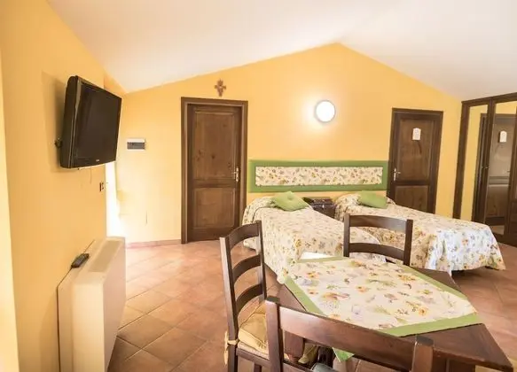 Family Dört Kişilik Oda, 1 Yatak Odası, Özel Banyo, Bahçe Manzaralı (La Ginestra)