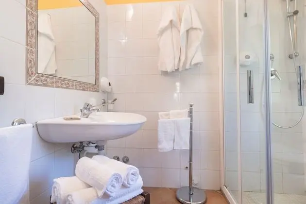 Family Dört Kişilik Oda, 1 Yatak Odası, Özel Banyo, Bahçe Manzaralı (La Ginestra)