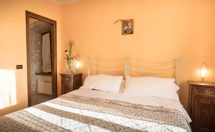 Luxury Üç Kişilik Oda, 1 Yatak Odası, Özel Banyo, Bahçe Manzaralı (Il Giglio)