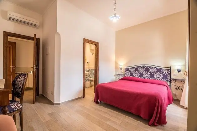 Tek Büyük Yataklı Oda, Bahçe Manzaralı (Gardenia)