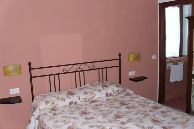 Family Tek Büyük veya İki Ayrı Yataklı Oda, 1 Yatak Odası, Bahçe Manzaralı