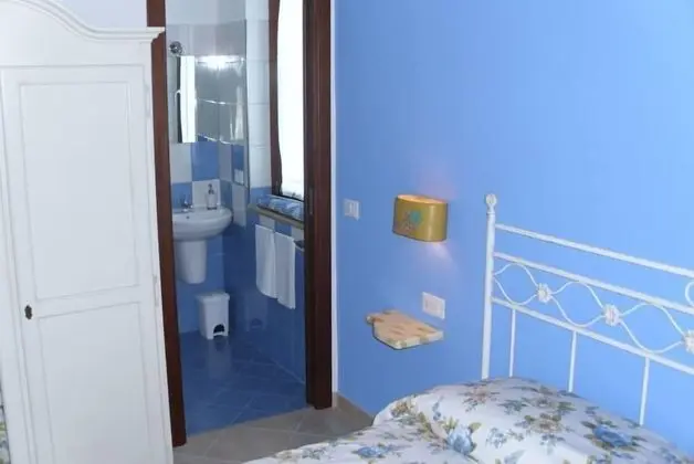 Family Tek Büyük veya İki Ayrı Yataklı Oda, 1 Yatak Odası, Bahçe Manzaralı