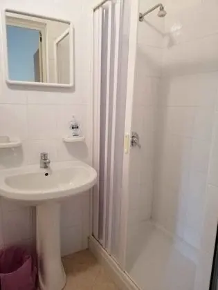 Classic Tek Büyük Yataklı Oda