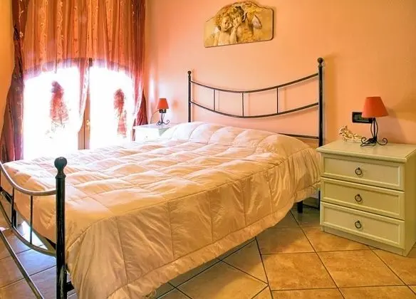Apart Daire, 2 Yatak Odası, Bahçe Manzaralı